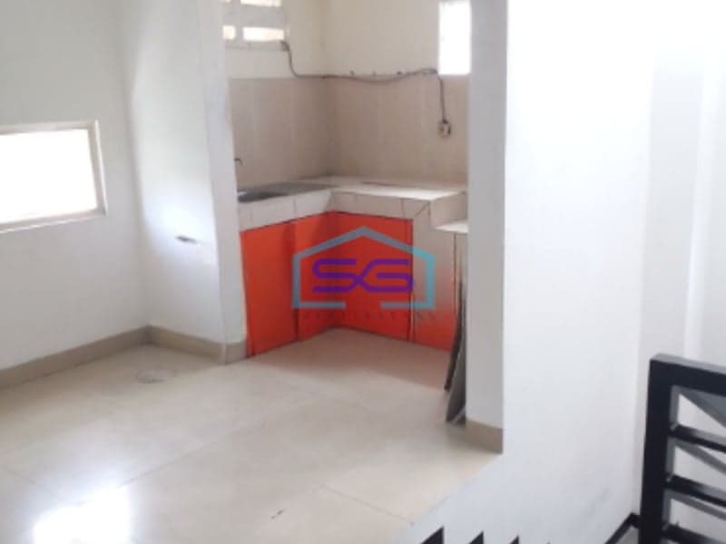 Di Sewakan Ruko 3 Lantai Di Pondok Pinang Jakarta Selatan Luas Bangunan 100 m²