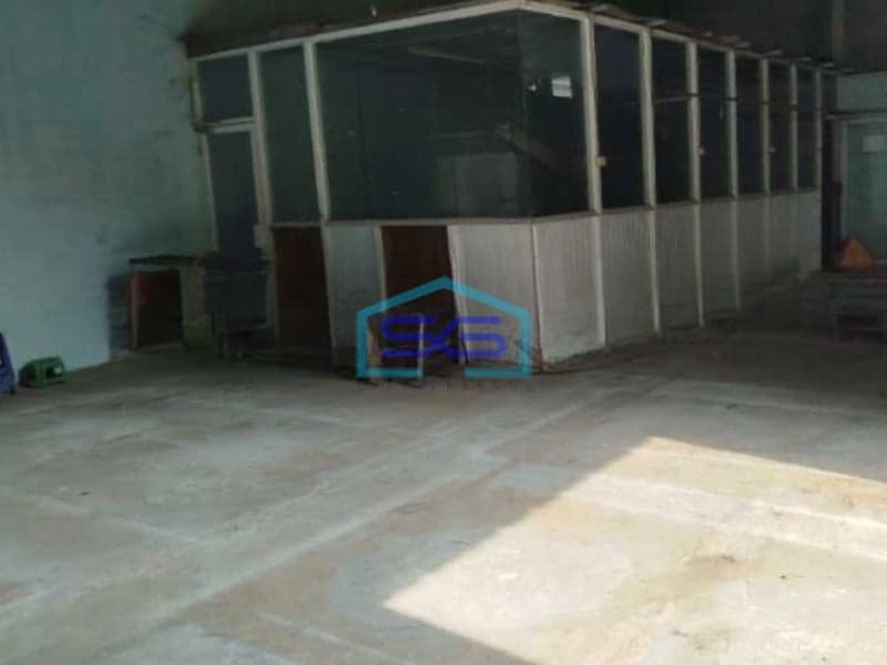 Dsewakan Gudang Luas Bangunan  800 m² Lokasi di Bekasi