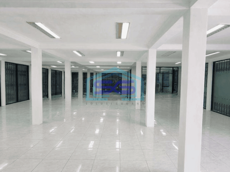 Disewakan ruko luas siap pakai di kota Kediri