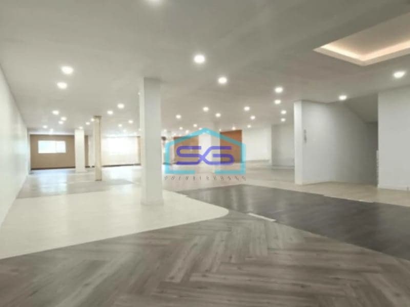 Disewakan Ruang Usaha 3 Lantai dan Luas di Mainroad Pasir Kaliki Bandung LB 2000m2