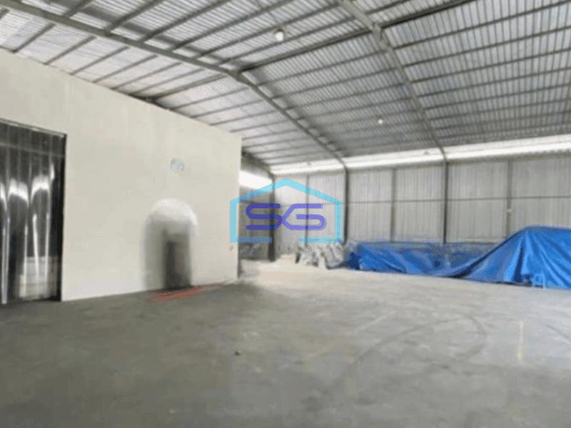 Dijual gudang lokasi KebakKeramat Sragen Luas 7653m