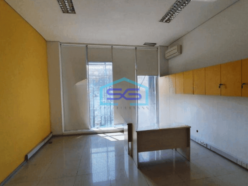 Disewakan Ruko Siap Huni 3 Lantai di Setiabudi Semarang LB 270m2