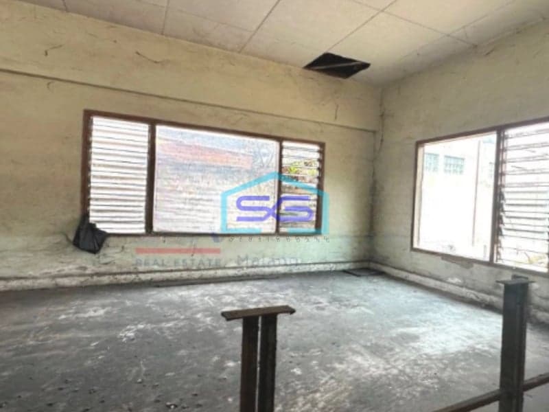 Disewakan Ruko Siap Pakai Dan Strategis di Klojen Malang Luas Bangunan 400m2