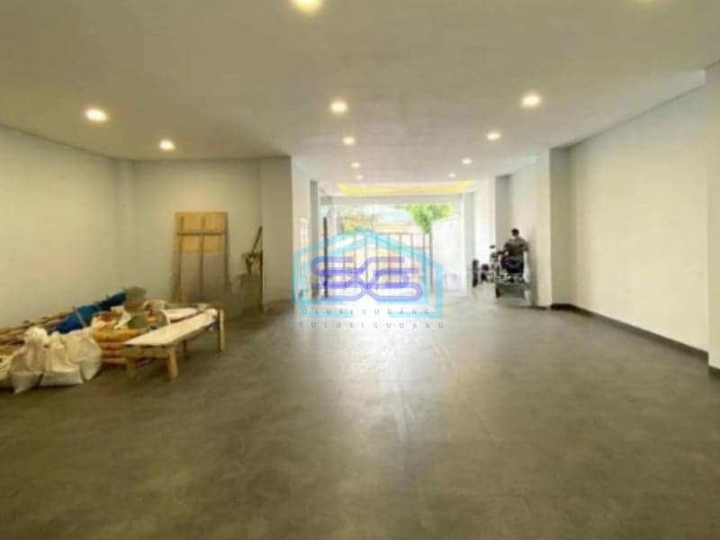 Dijual Gedung Kantor Baru 4,5 Lantai di Lokasi Strategis DI Cawang Jakarta Timur Luas Tanah  279 m²  Luas Bangunan  726