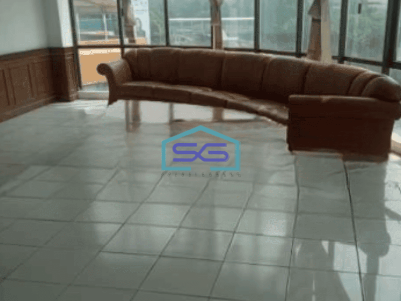 Disewakan Ruang Usaha Luas Bangunan  650 m² di Gunung Sahari Jakarta Pusat