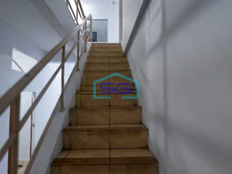 Dijual Murah Ruko Rapih 2.5 Lantai di Tangerang Luas Bangunan 131m2