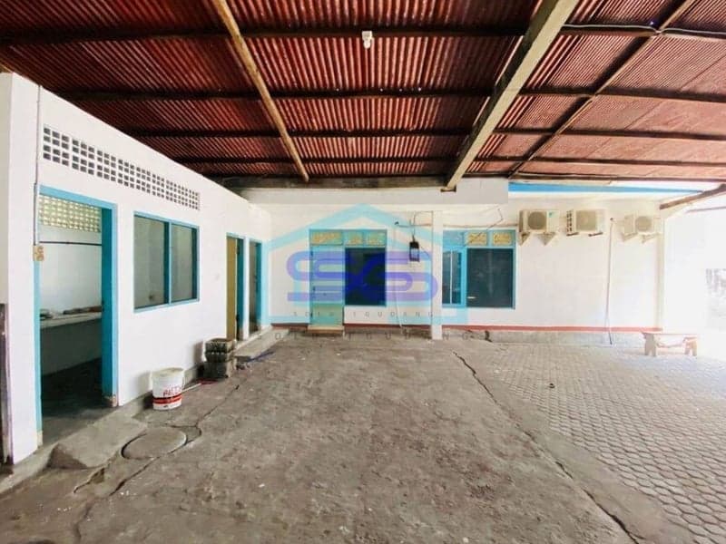 Di Sewakan Bangunan Multi Fungsi Cocok Untuk Restauran / Kantor / Gudang