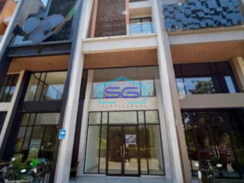 Disewakan Ruko Baru Siap Pakai Langsung Menghadap Jalan Raya di Surabaya LB 425m2