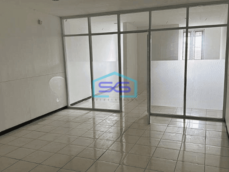 Dijual Ruko Baru Renovasi Di Cikawao Lengkong Bandung Lokasi Strategis LB 300m2