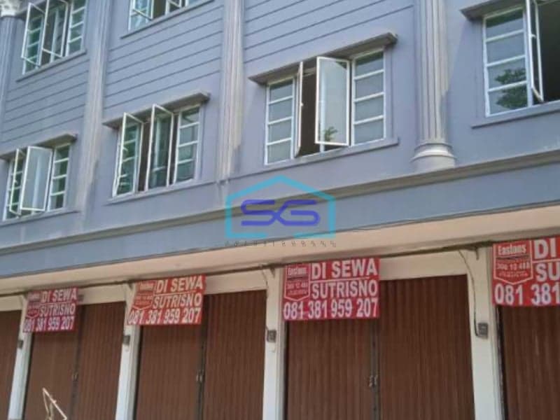 Disewakan Ruko 3 Lantai Luas Bangunan 180 m² Lokasi di Jakarta Barat