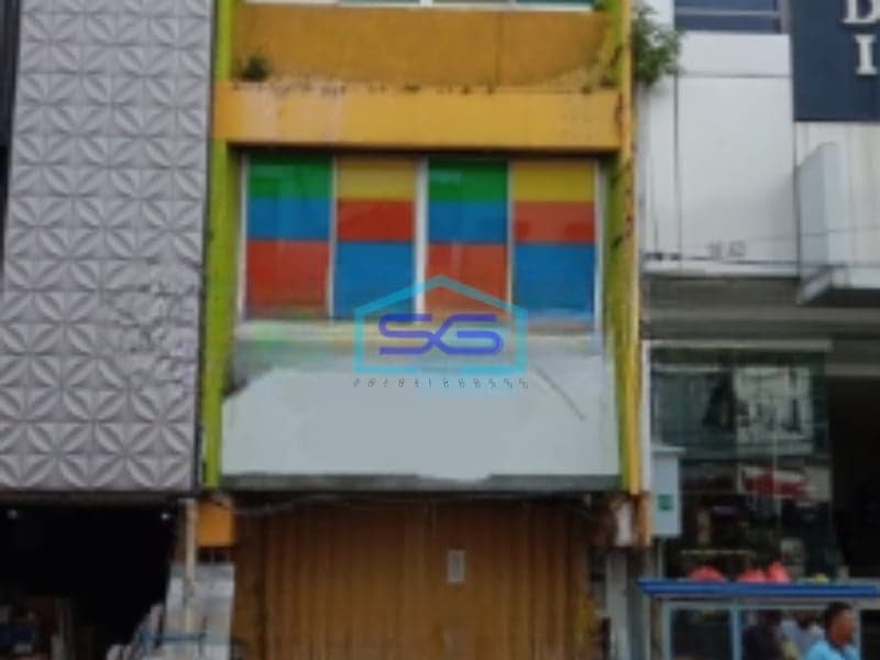 Disewakan Ruko di Daerah Pinangsia Jakarta Pusat Luas Bangunan 180m2