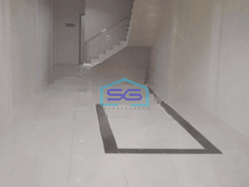 Dijual Ruko Harga Nego Luas Bangunan 305 m² Lokasi Pinggir Jalan Raya Kebayoran Lama Jakarta Selatan