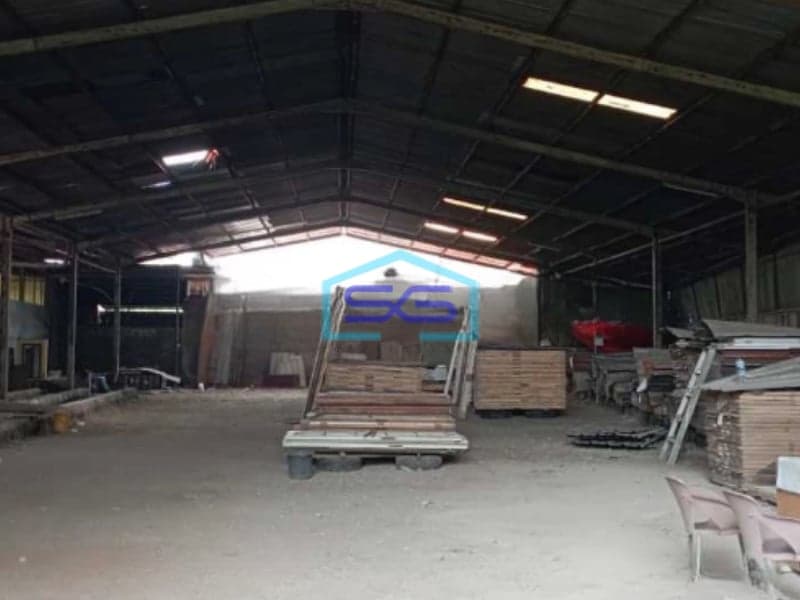 Dijual Cepat Gudang di Ciledug Tangerang Hadap Jalan Raya Luas Tanah 8700m2