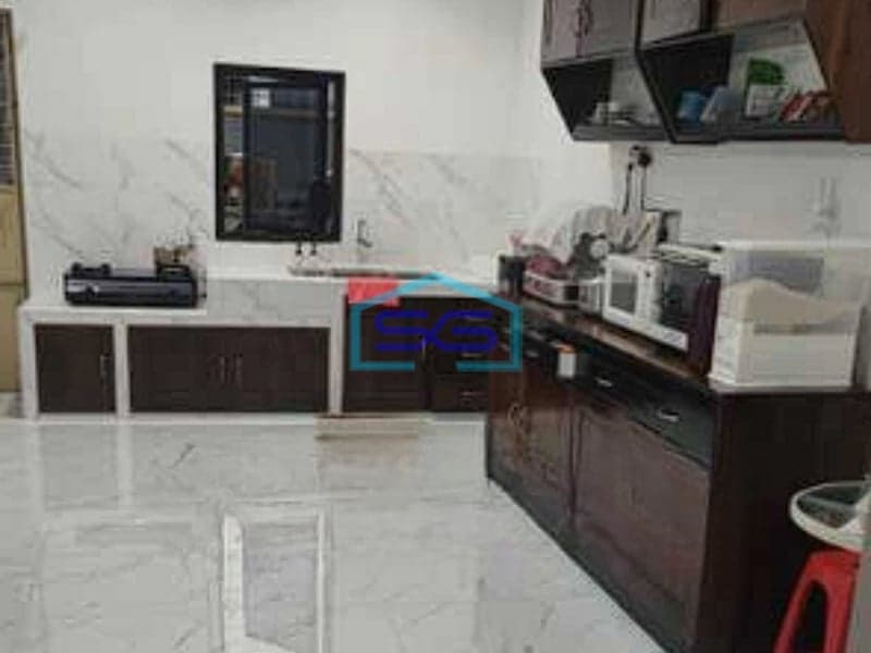 Dijual Ruko 4 Lantai Semi Furnished SHM di Tamansari Jakarta Barat LB 240m2