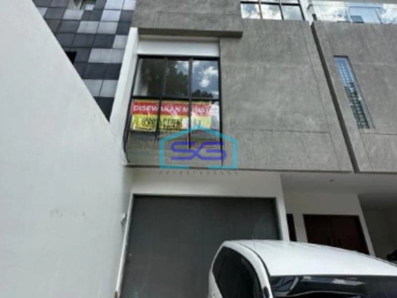 Disewakan Ruko mainroad Paskal Bawah Di Pasir Kaliki Bandung Luas Bangunan  150 m²