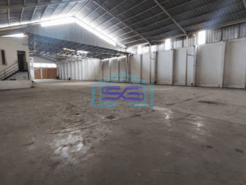 Disewakan Gudang ex Showroom Mobil di Bekasi