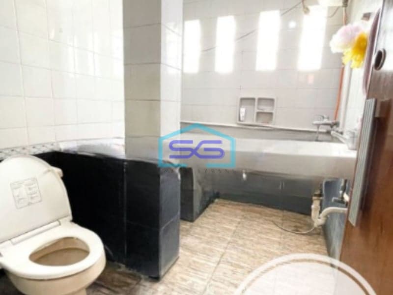 Dijual Ruko Murah Luas Bangunan  270 m² Lokasi Kebon Jeruk Jakarta Barat