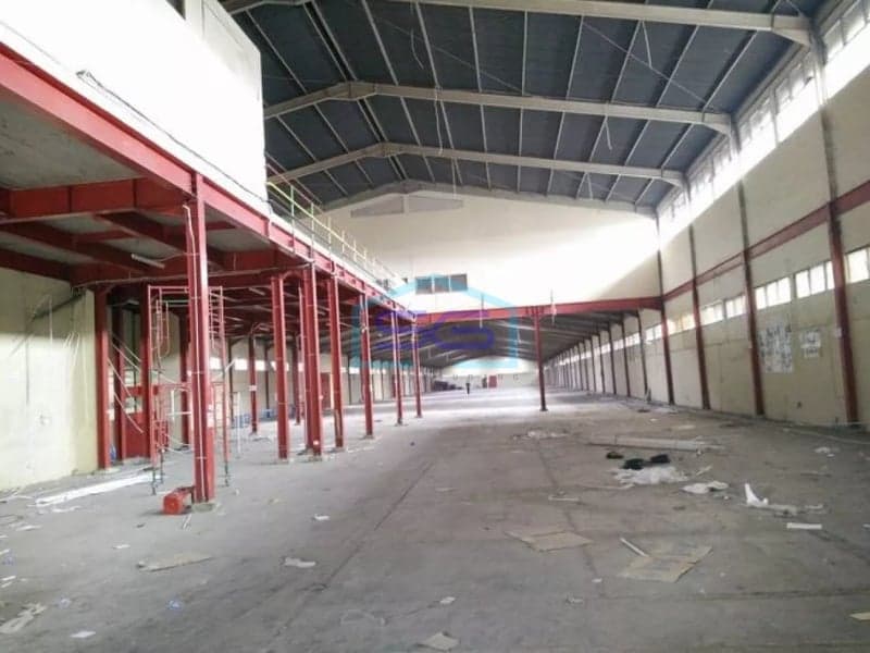 Gudang disewakan di jl raya bogor jakarta timur luas 4400m