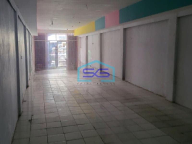 Disewakan Ruko Murah 2 Lantai Luas Bangunan  400 m² Lokasi Jembatan Besi Jakarta Barat