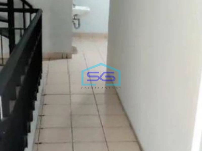 Disewakan  Ruko Siap Pakai di Golden Madrid Bsd City Tangerang Selatan