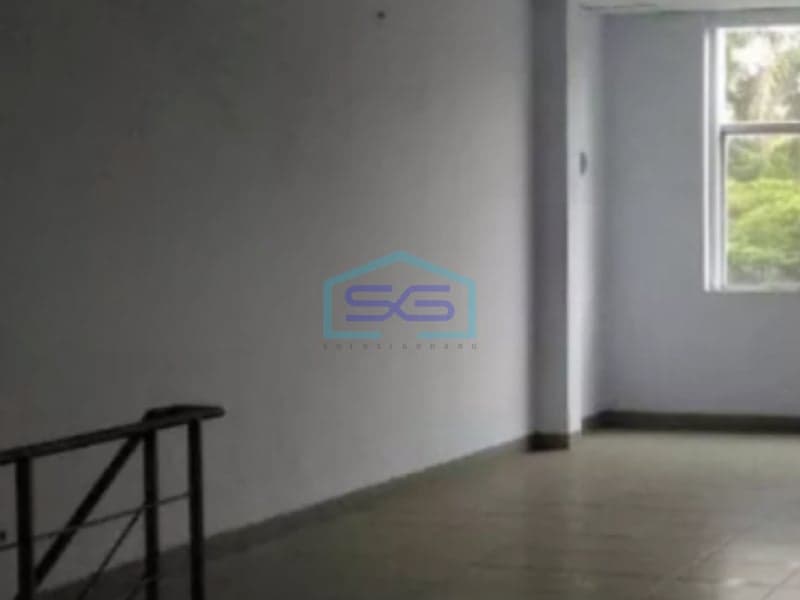 Disewakan Ruko 3 Lantai Luas Bangunan  105 m² Lokasi di BSD Tangerang