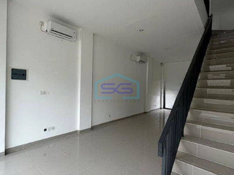 Disewakan Murah Ruko Siap Pakai Di Daerah Kalideres Jakarta Barat LB 140m2