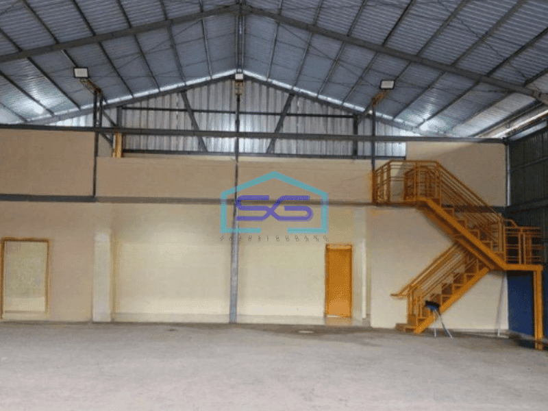 Disewakan Gudang 2 Lantai di Cikarang Bekasi Luas Tanah  384 m²