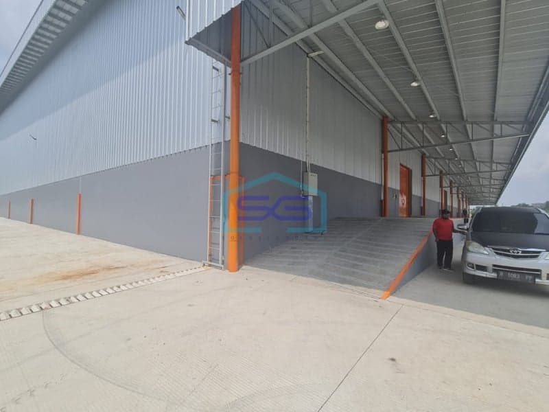 Disewakan Gudang di Delta Silicon 8 Lippo Cikarang, Dilengkapi Loading Dock