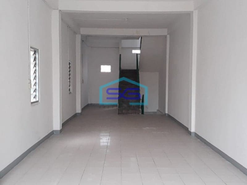 Disewakan Ruko 3 Lantai di Tengah Kota Jalan Kolonel Atmo Palembang LB 192m2