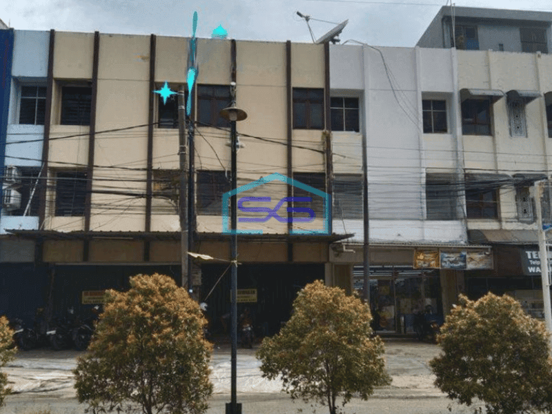 Disewakan Ruko 3 Lantai ( ada 2 Unit Bisa Gandeng ) di Cinere Jakarta Selatan Luas 100m2