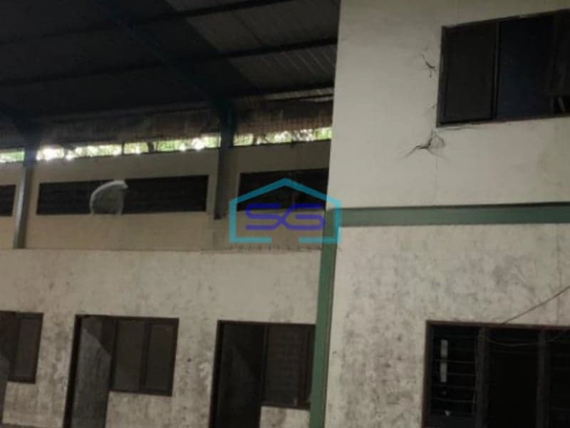 Disewakan Gudang Ada Kantor Luas Bangunan  1100 m² Lokasi Karawaci Tangerang