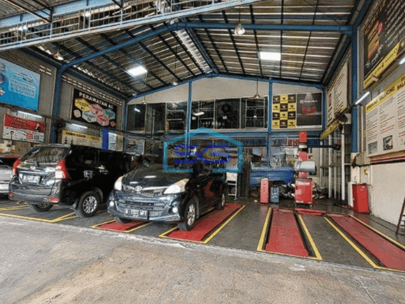 Dijual Ruang Usaha Ex Bengkel di Jalan Raya Ciater Tangerang LT 368m2