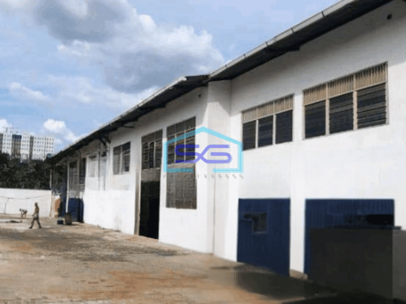 Dijual Gudang Lokasi Sangat Strategis di Cengkareng Jakarta Barat Luas Tanah 1000 m²