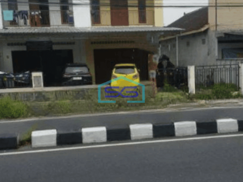 Disewakan  Ruko 2 lantai Ringroud Utara Sleman Yogyakarta