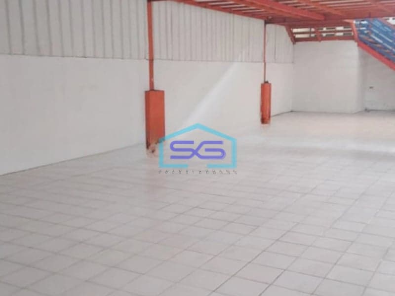 Disewakan Gudang Luas Tanah  1500 m² Lokasi Bebas Banjir di Cipondoh Tangerang