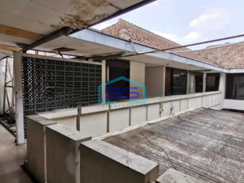 Di Sewakan Gudang Bekas Garmen, Di Tengah Kota Sayap Jend Sudirman Bandung Luas Bangunan  2400 m²