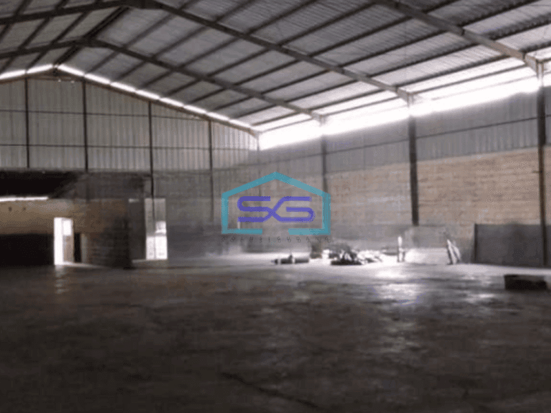 Disewakan Gudang Akses Container 40 Feet di Bekasi Luas Tanah 2800 m²