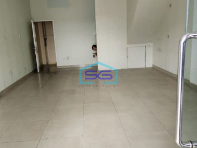 Disewakan Ruko Bagus di Bulevar Hijau Kota Harapan Indah Bekasi Luas 57m2