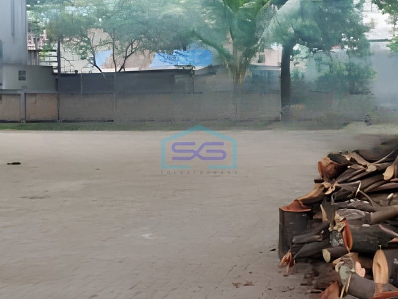Strategic Warehouse for Sale with 300 m² Building Area in Pasar Kemis Tangerang