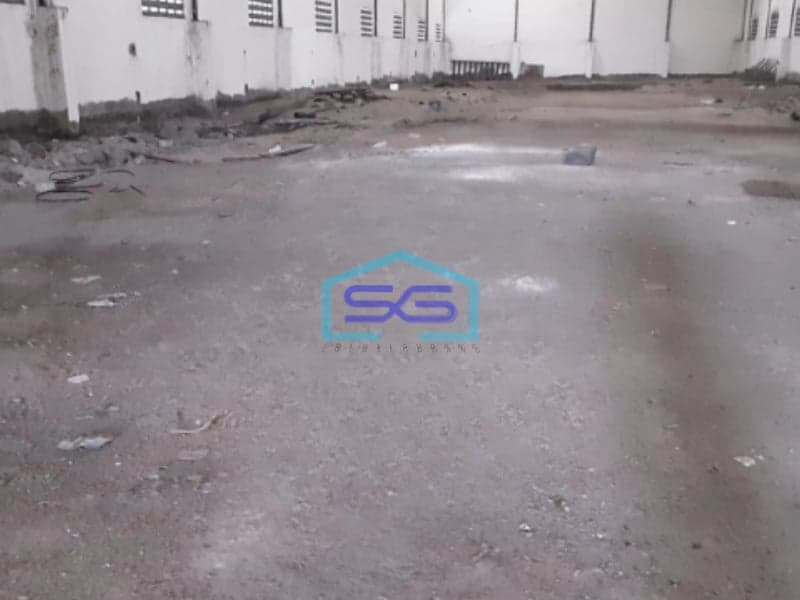 Dijual Gudang Akses Container 40 Feet Luas Bangunan 1000 m² Lokasi Gresik Jawa Timur