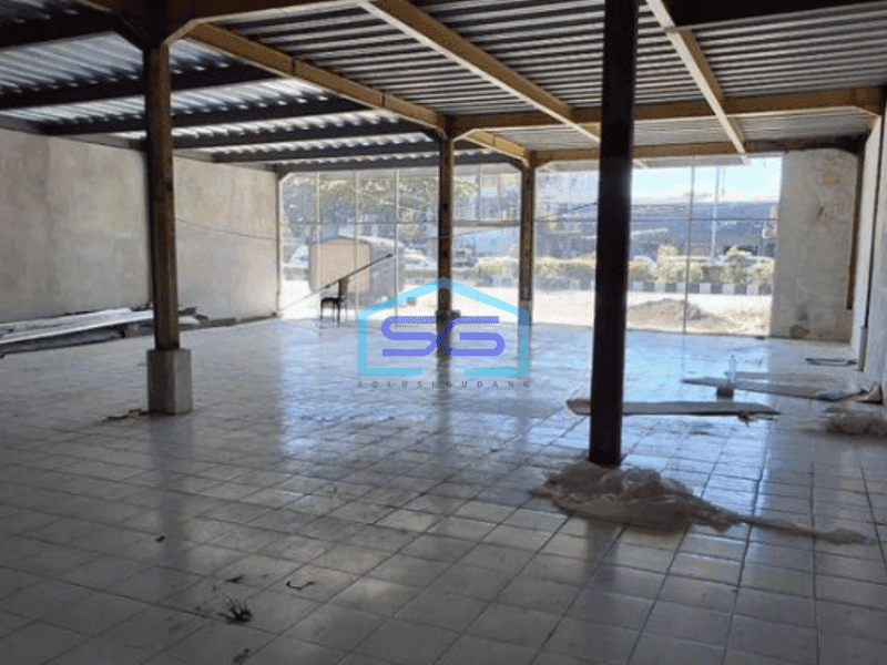 Disewakan Ruko Lebar 1 Lantai Jalan Utama Sunset Road Badung Bali