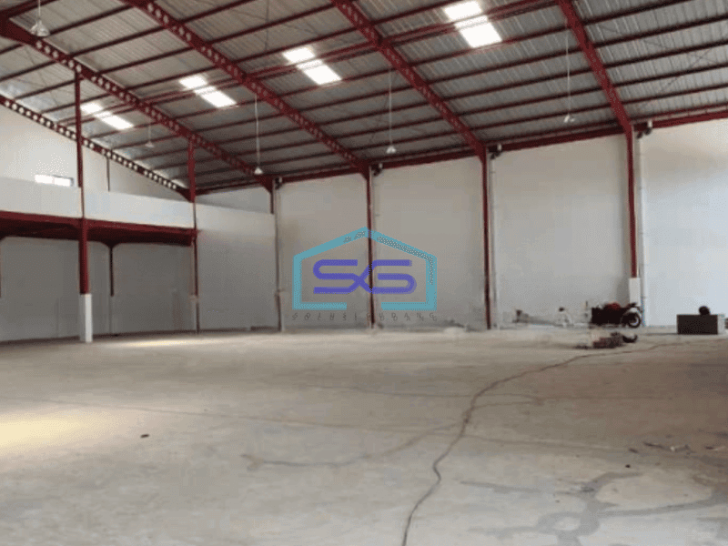 Dijual Gudang Akses Container 40 Feet di Tangerang Luas Bangunan 2924 m²