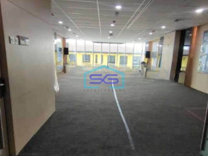 Disewakan Kantor Ada Lift Luas Bangunan  200 m²  di Pluit Jakarta Utara