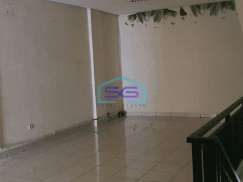 Disewakan Ruko di Jalan Raya Pluit Jakarta Utara Luas Tanah  165 m²