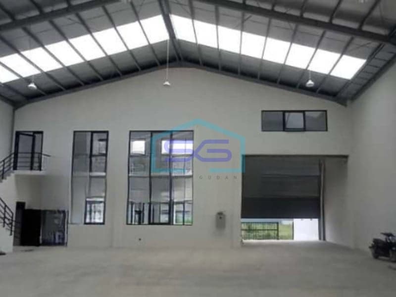 Factory Warehouse for Rent Land Area 785 sqm Flood-Free Location in Cikarang