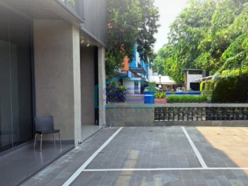Dijual Tanah & Bangunan Komersial Slipi Lokasi Strategis Palmerah Jakarta Barat LT 534m2