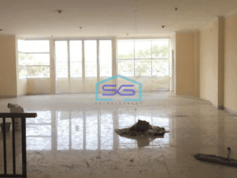 Disewakan Ruko di Pinggir Jalan Utama Harapan Indah Bekasi Luas Bangunan 484 m²