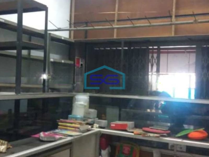 Dijual Ruko Lokasi Strategis di Tidar Surabaya Kondisi Bagus