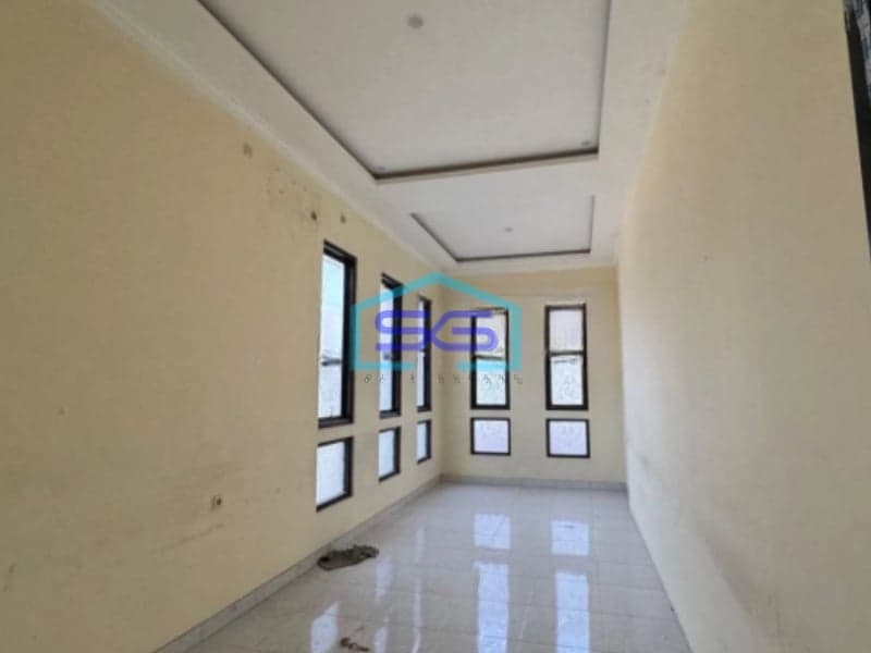 Disewakan Gudang Sudah Renovasi SHM Luas Tanah 660m2 di Bantar Gebang Bekasi Parkir Luas