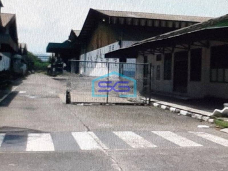 Dijual Gudang Ex Pabrik di Jalan Raya Narogong Klapa Nunggal Bogor LT 99576m2